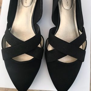 Bandolino black flats